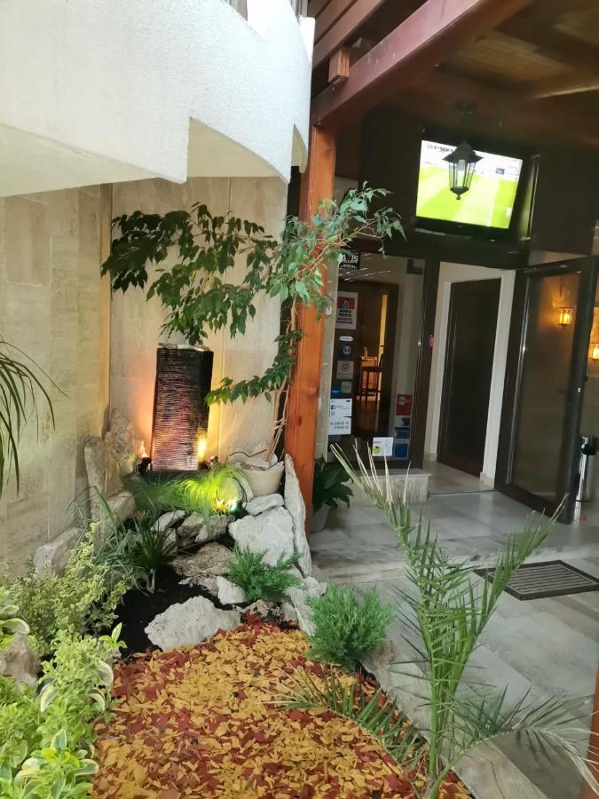 Boutique Vila Paradis Deva Ngoại thất bức ảnh