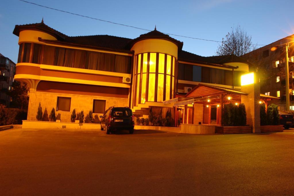 Boutique Vila Paradis Deva Ngoại thất bức ảnh