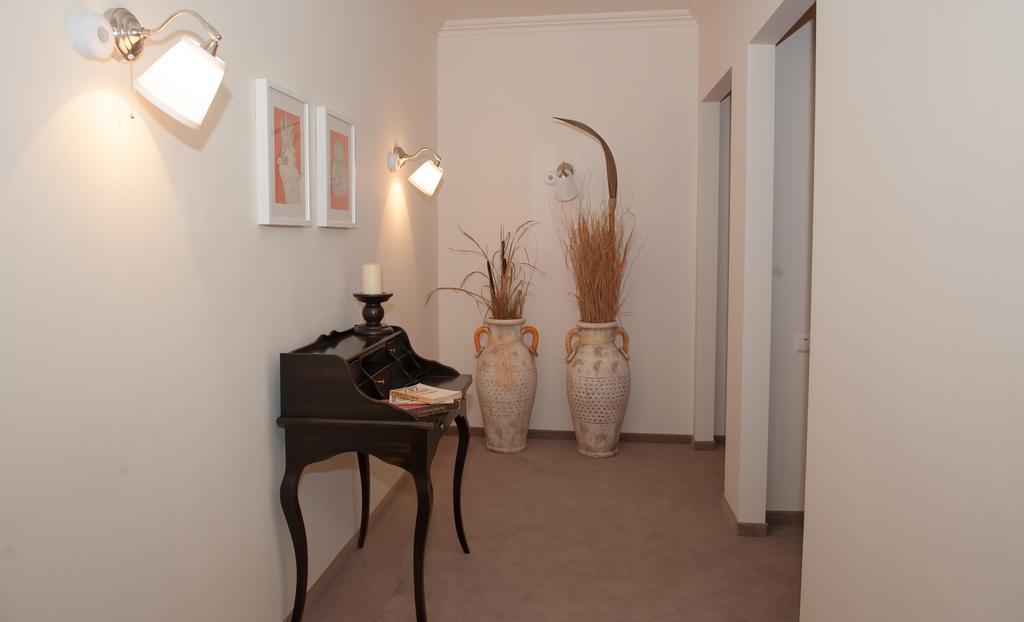 Boutique Vila Paradis Deva Ngoại thất bức ảnh
