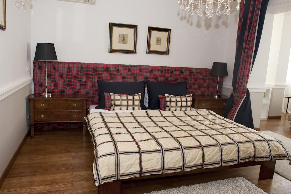 Boutique Vila Paradis Deva Ngoại thất bức ảnh