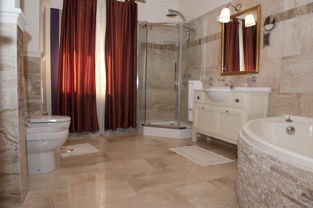 Boutique Vila Paradis Deva Ngoại thất bức ảnh